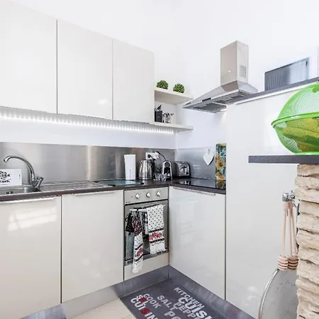 Deux Pieces Terrasse Sous Les Etoiles شقة نيس