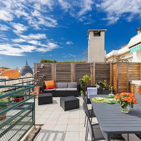 Deux Pieces Terrasse Sous Les Etoiles * 尼斯